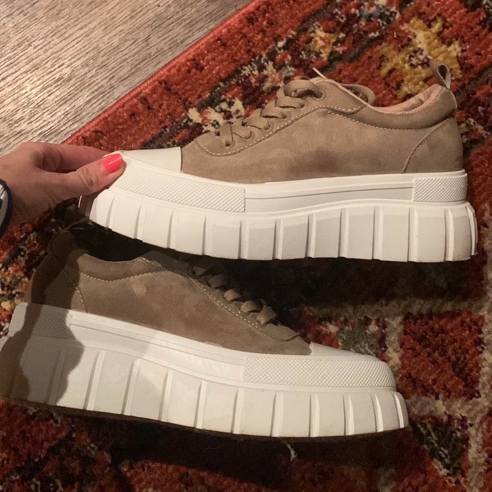 QUPID Platform shoes